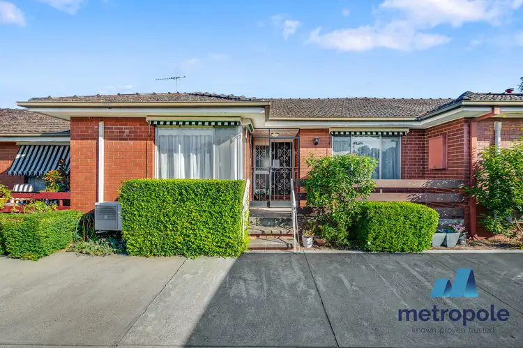 2/18 Schofield Street, Essendon VIC 3040