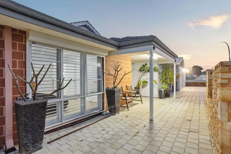 1 Hoffman Cove, The Vines WA 6069
