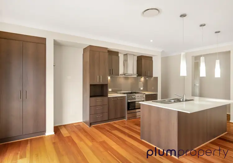 27 Kenmore Road, Kenmore QLD 4069