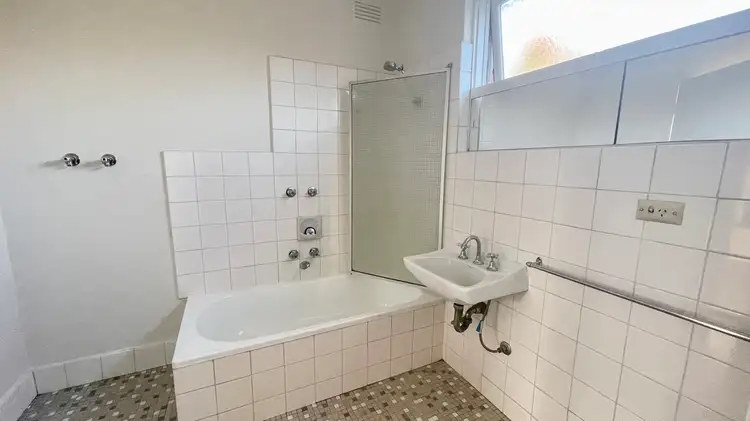 Fourth view of Homely apartment listing, 4/79 Como Parade East, Parkdale VIC 3195