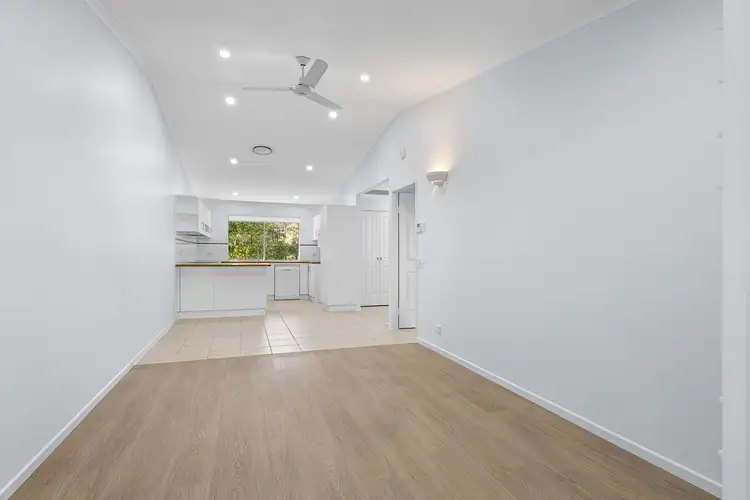 2/72 Southern Cross Parade, Sunrise Beach QLD 4567