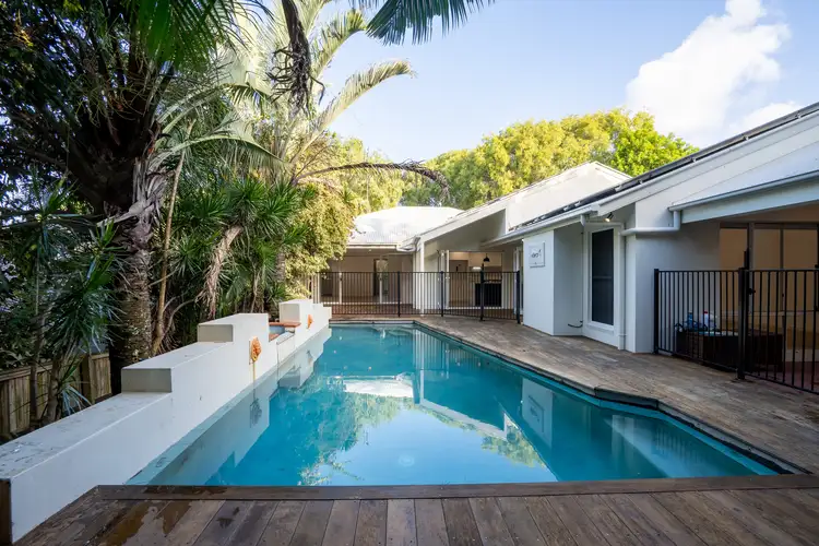 6 Voyagers Place, Sunrise Beach QLD 4567