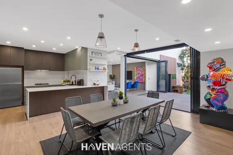 4 Canrobert Street, Caulfield North VIC 3161