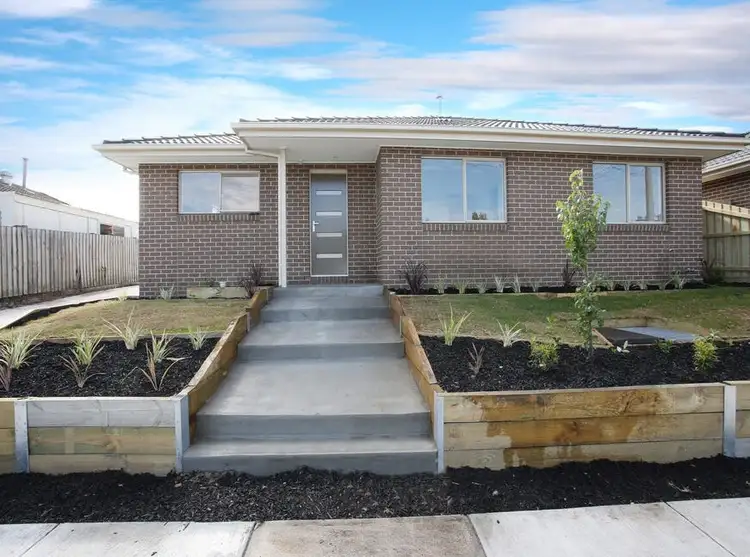 1/20 Sarno Court, Cranbourne VIC 3977