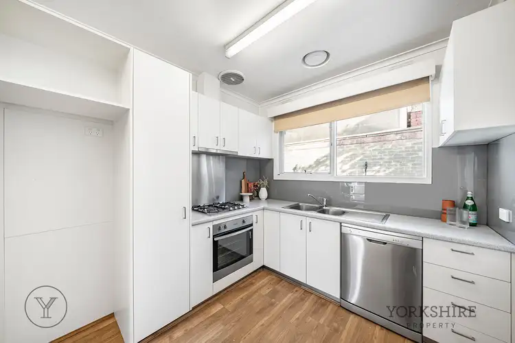 Fourth view of Homely villa listing, 2/177 Brougham Street, Kew VIC 3101