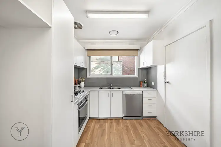 Fifth view of Homely villa listing, 2/177 Brougham Street, Kew VIC 3101