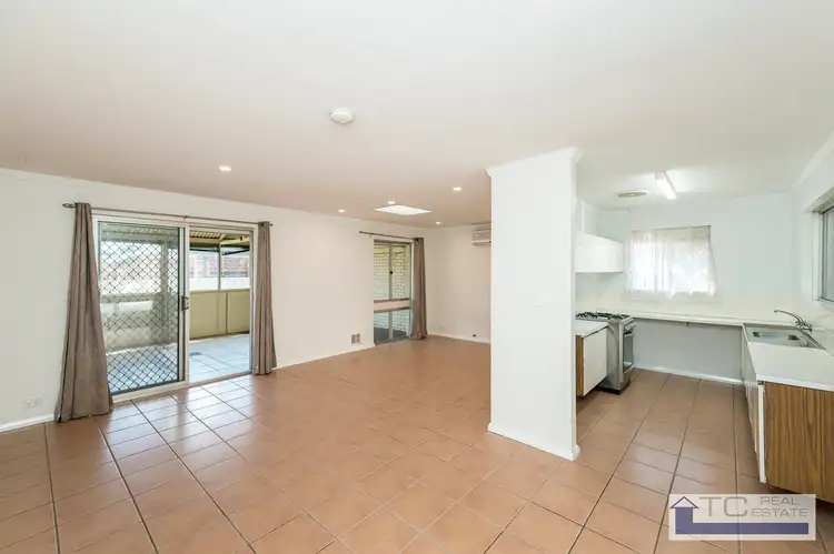 Fifth view of Homely house listing, 4 Arawa Place, Craigie WA 6025