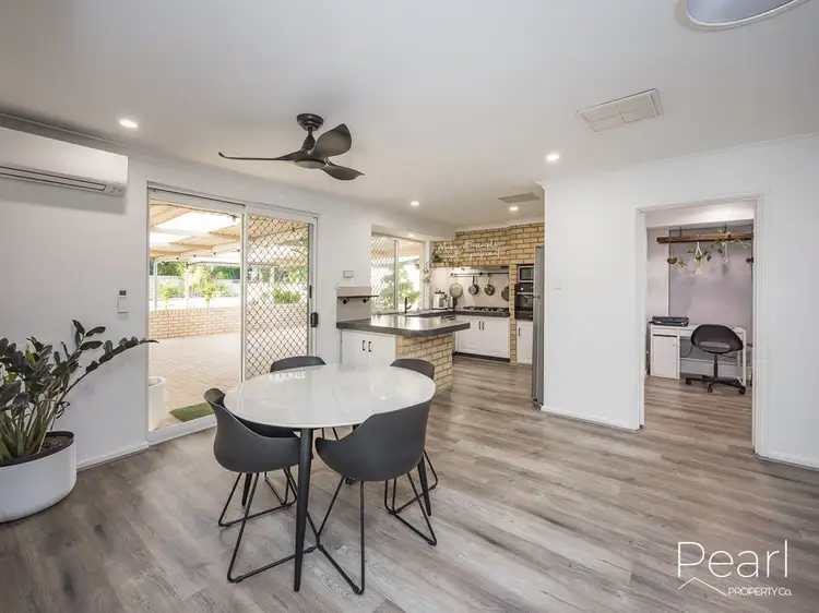 16 Christmas Ave, Heathridge WA 6027