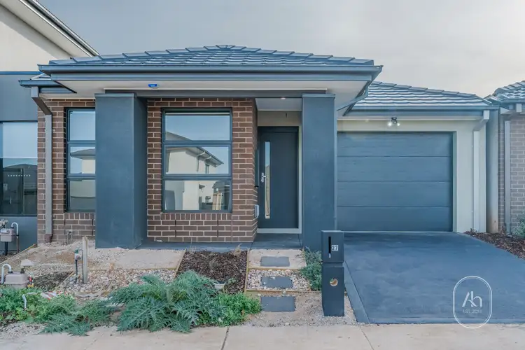 27 Rangipo Street, Truganina VIC 3029