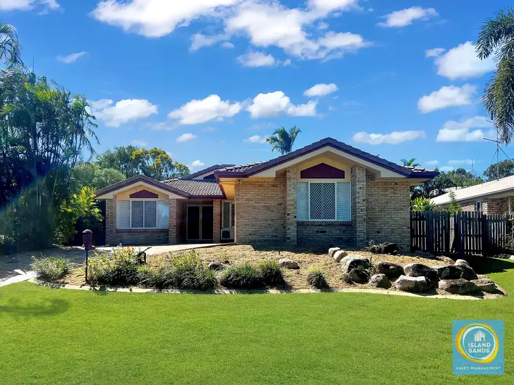 4 Lakeside Place