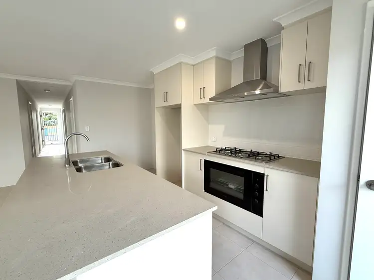 82 Brilliant Boulevard, Mandogalup WA 6167