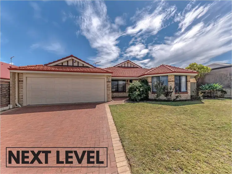 25 Lynnburn Pass, Carramar WA 6031