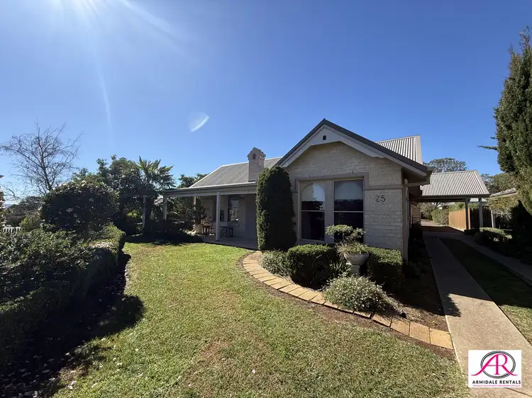 25 The Boulevarde, Armidale NSW 2350