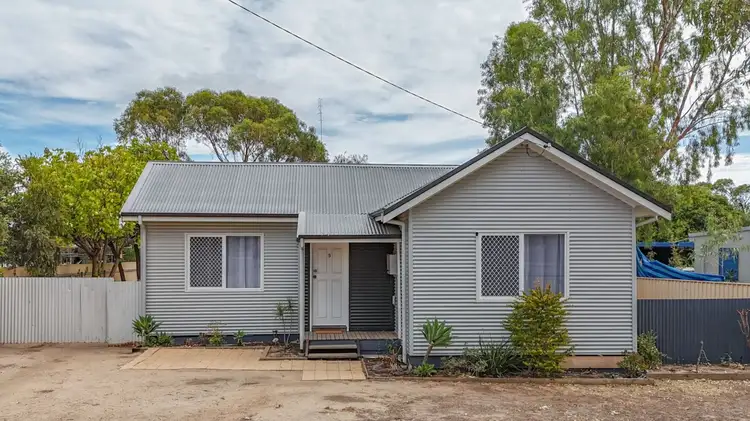 5 Yalbaroo Rd, Northam WA 6401