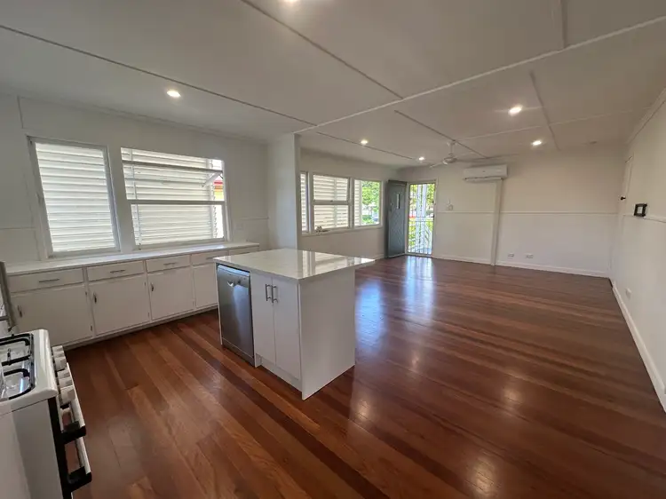 65 Ringrose st, Stafford Heights QLD 4053