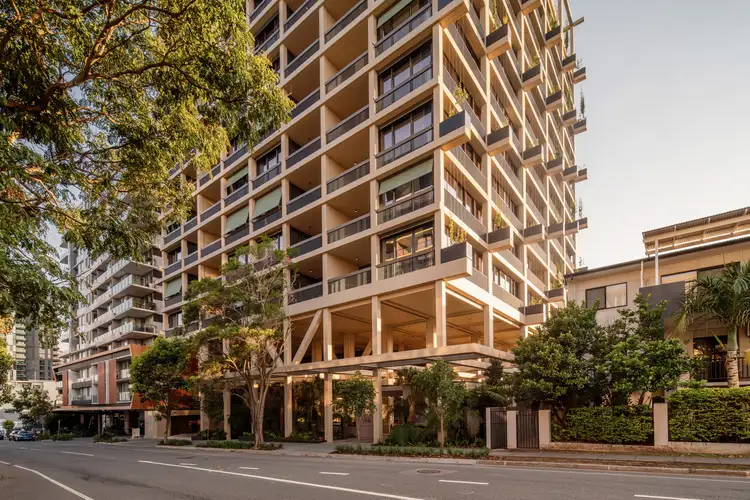 1108/20 Edmondstone Street, South Brisbane QLD 4101