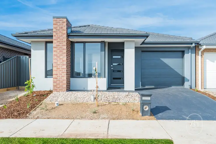 27 Gelantipy Drive, Truganina VIC 3029