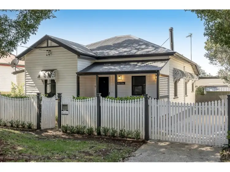 6 Boulton Terrace, Toowoomba City QLD 4350