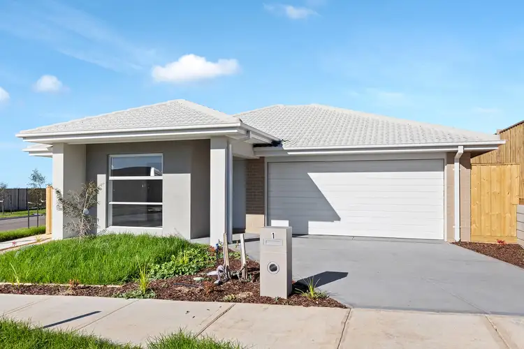 1 Nadeen Road, Mambourin VIC 3024