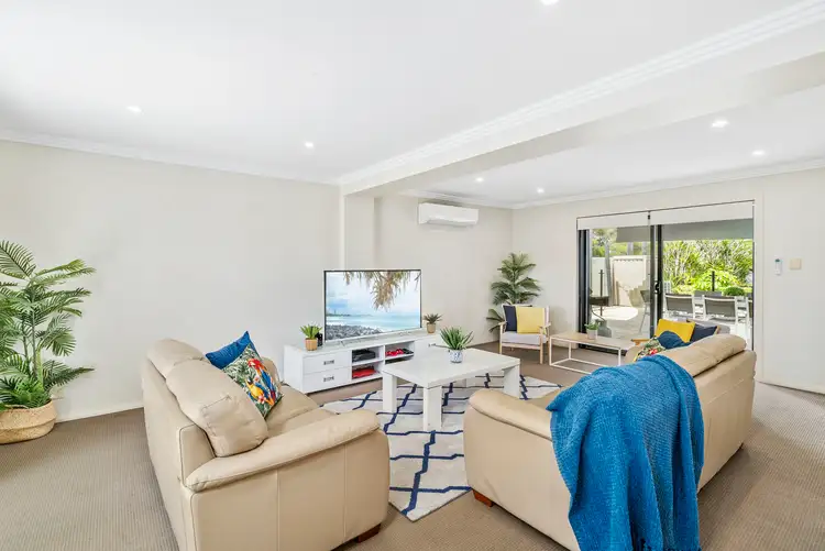 Sixth view of Homely house listing, 4 Mexicali Court, Broadbeach Waters QLD 4218