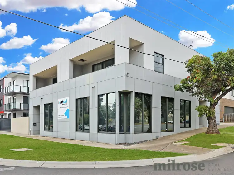 2/221 Watton Street, Werribee VIC 3030