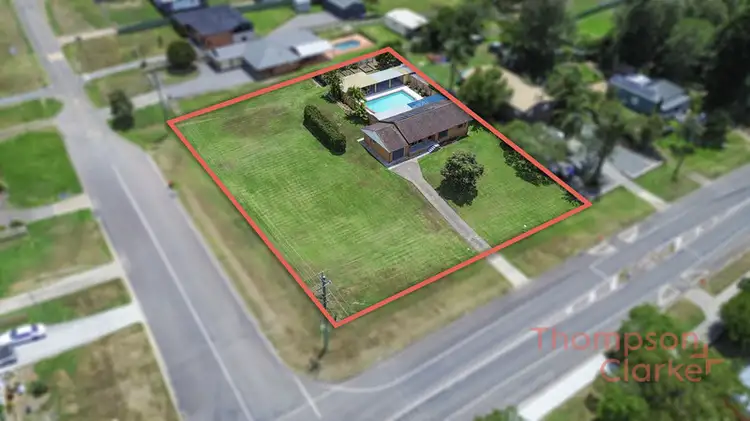 83 Queen Street, Clarence Town NSW 2321