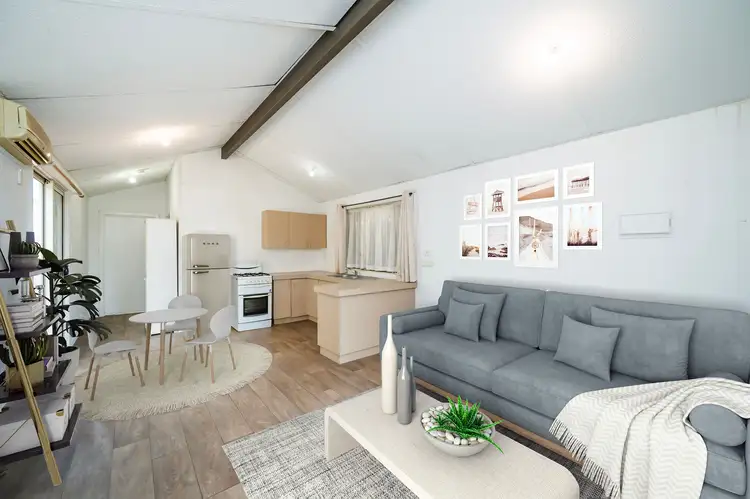 1A Tussock Elbow, Banksia Grove WA 6031