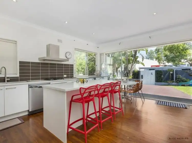 15 Cook Street, Forestville NSW 2087