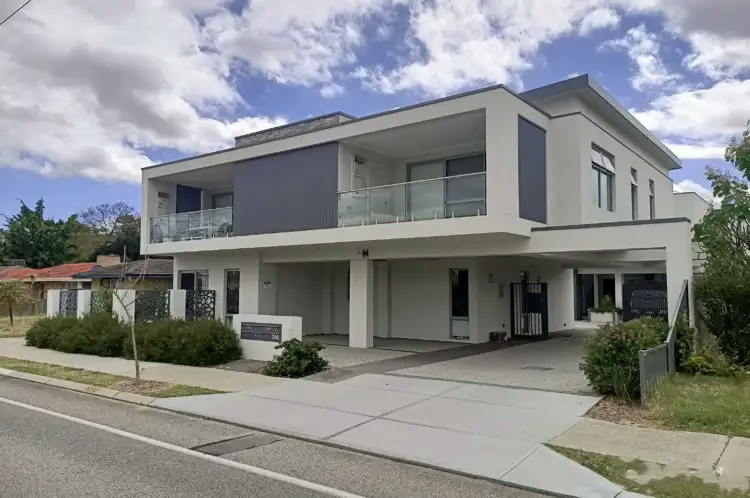 4/245 Wright Street, Cloverdale WA 6105
