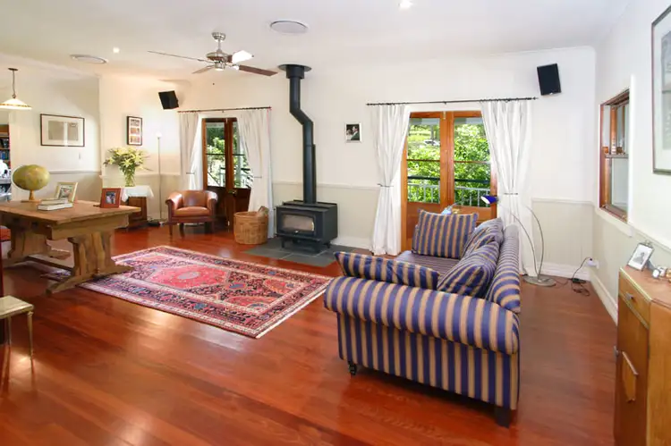 336 Pullenvale Road, Pullenvale QLD 4069