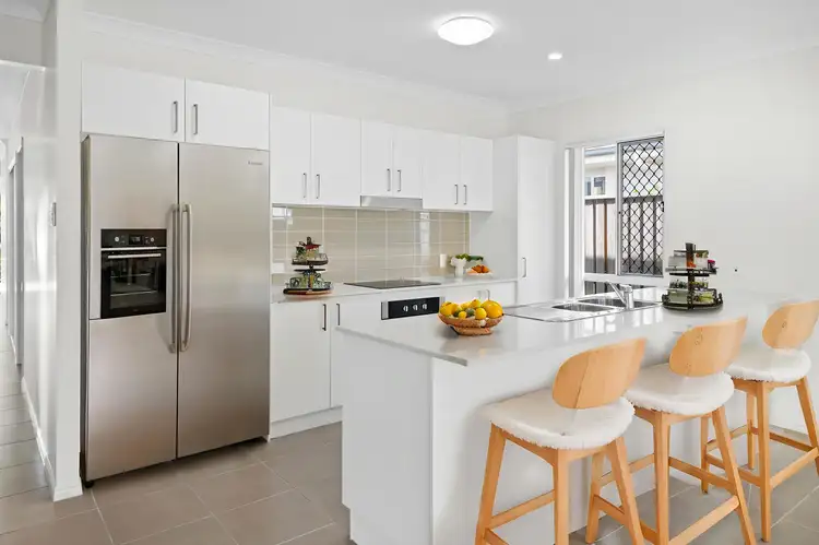 Second view of Homely house listing, 4 Keelson Crescent, Hope Island QLD 4212