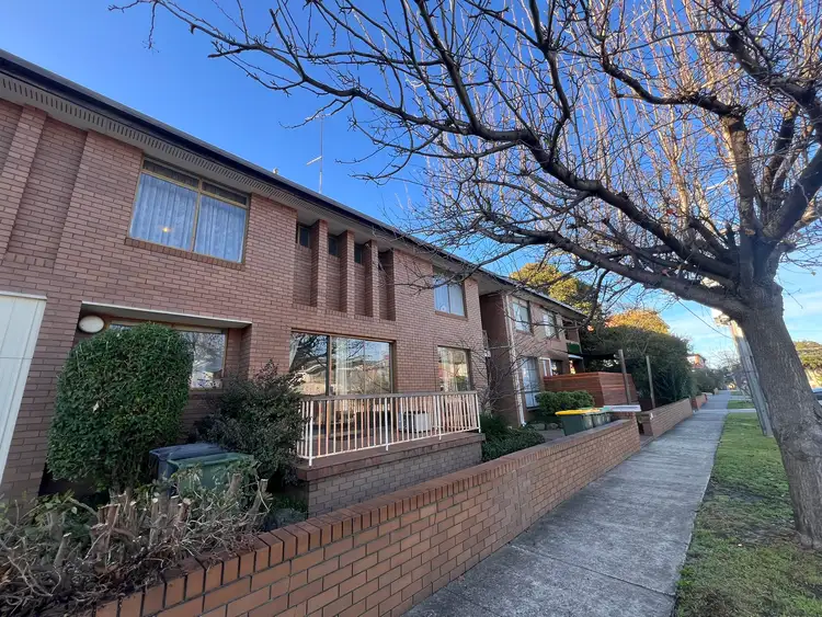 2/37 Wanda Road, Caulfield North VIC 3161
