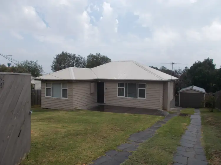 8 Weyburn Road