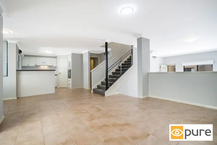 8/28 Hastings Street, Scarborough WA 6019
