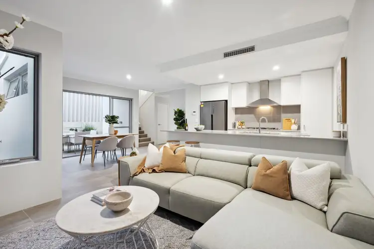 9D Halley Street, Innaloo WA 6018