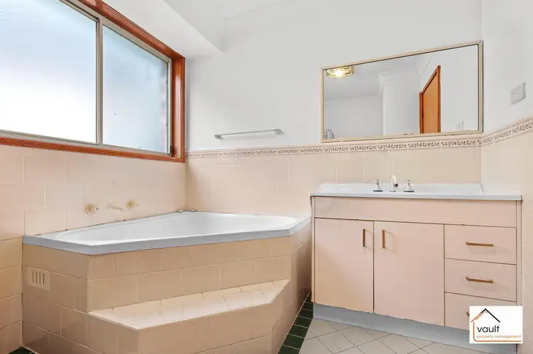 Fifth view of Homely house listing, 10 Thomas Way, Currans Hill NSW 2567