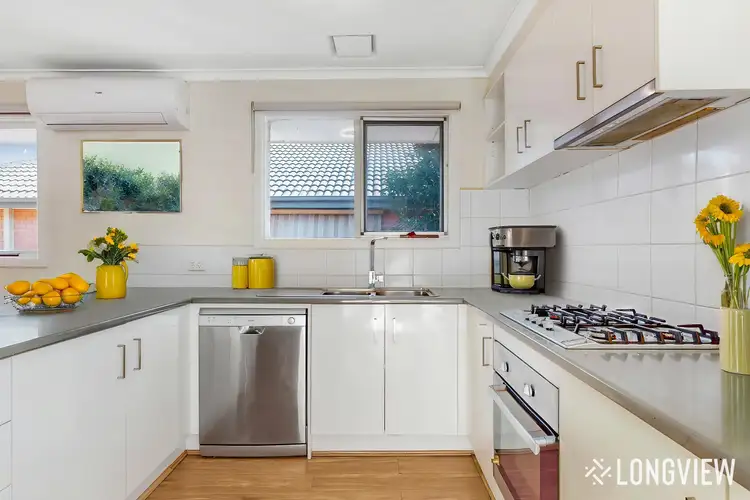 15 Lorraine Drive, Burwood East VIC 3151