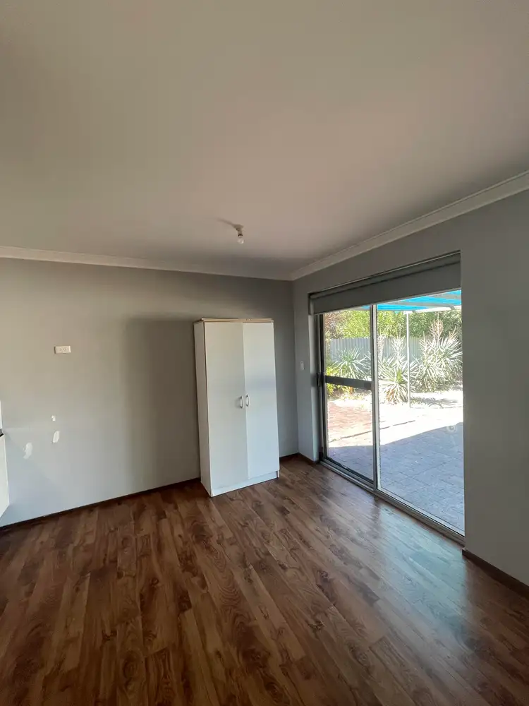 Fifth view of Homely house listing, 1 Hillegine Court, Gosnells WA 6110