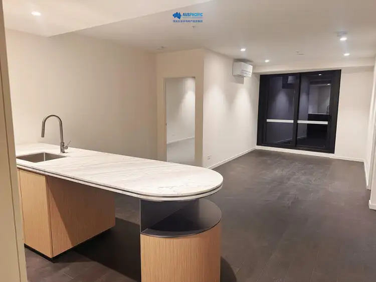 504/32 Palmerston Crecent, South Melbourne VIC 3205