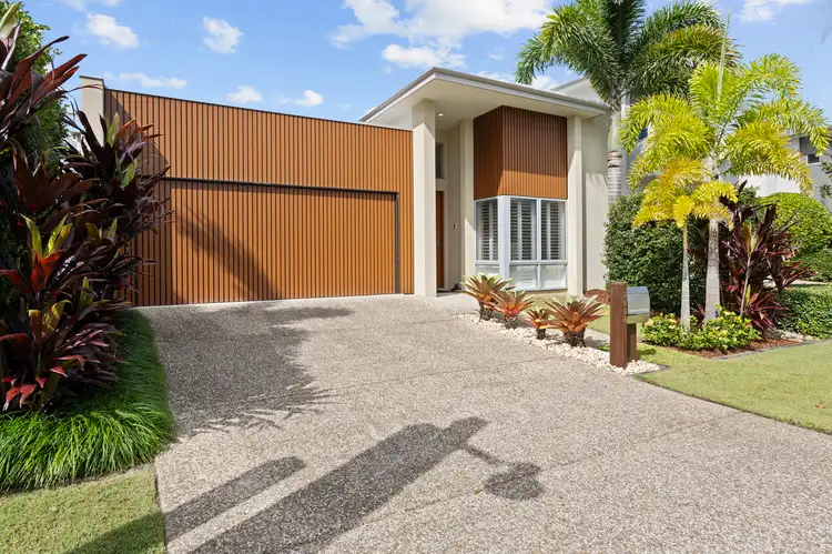 7808 Pavilions Close, Hope Island QLD 4212