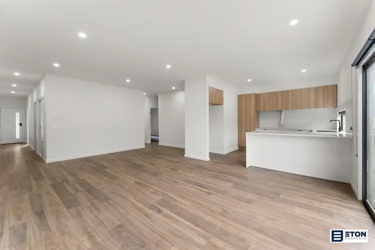 Main view of Homely house listing, 7 Beadnell Place, Strathtulloh VIC 3338