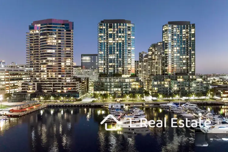 12/8 Waterside Place, Docklands VIC 3008