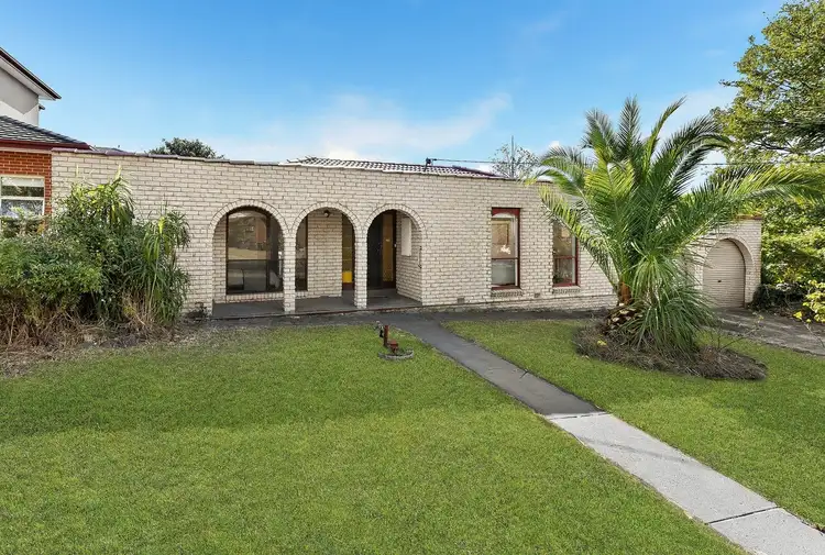 3 Kingsley Grove, Mount Waverley VIC 3149