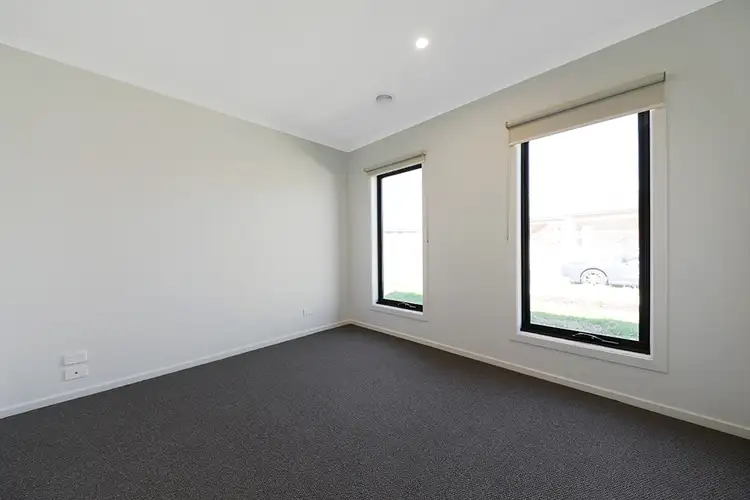Second view of Homely house listing, 5 Toolern Drive, Mernda VIC 3754