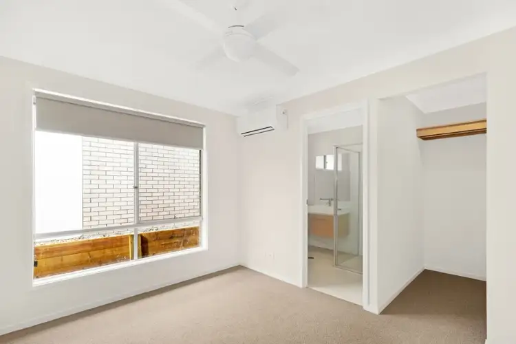 Fifth view of Homely house listing, 72 Spruce Circuit, Hillcrest QLD 4118