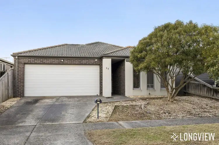 17 Ogle Way, Cranbourne North VIC 3977