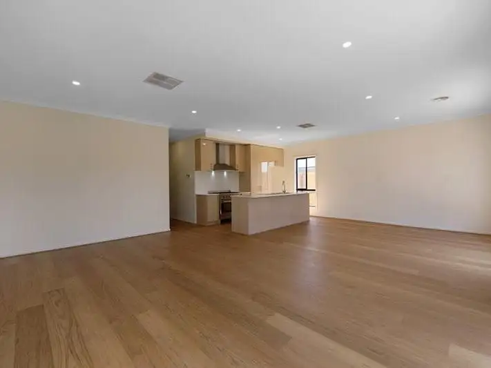Fifth view of Homely house listing, 11 Leandon Avenue, Wollert VIC 3750