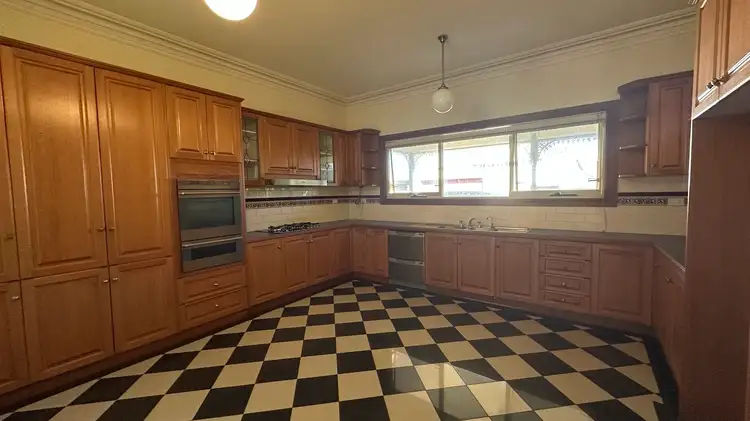 37 Mary Street, Spotswood VIC 3015