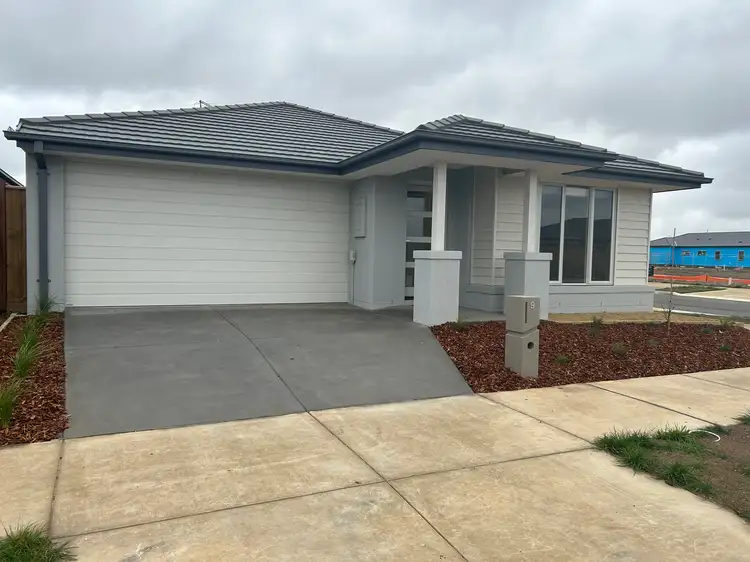 9 Paradiski St, Winter Valley VIC 3358