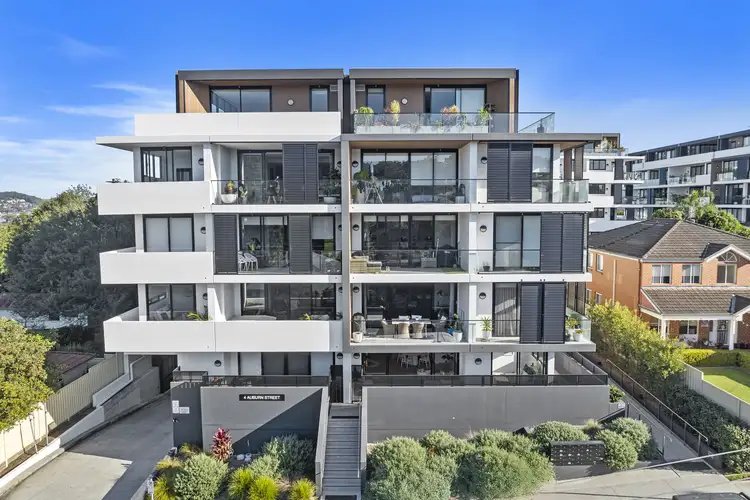 203/4 Auburn Street, Point Frederick NSW 2250